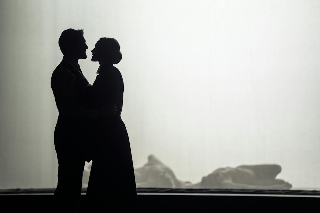 Opera | Pelléas et Mélisande: Pelléas (David Oller), Mélisanda (Arnheiður Eiríksdóttir) – photo: Petr Neubert