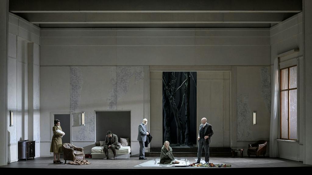 Opera | Pelleas a Melisanda: Golaud (Pavol Kubáň), Melisanda (Arnheiður Eiríksdóttir), Jenovéfa (Eva Kroon), Arkel (Anders Lorentzson), Lékář (Jiří Sulženko) – foto: Petr Neubert